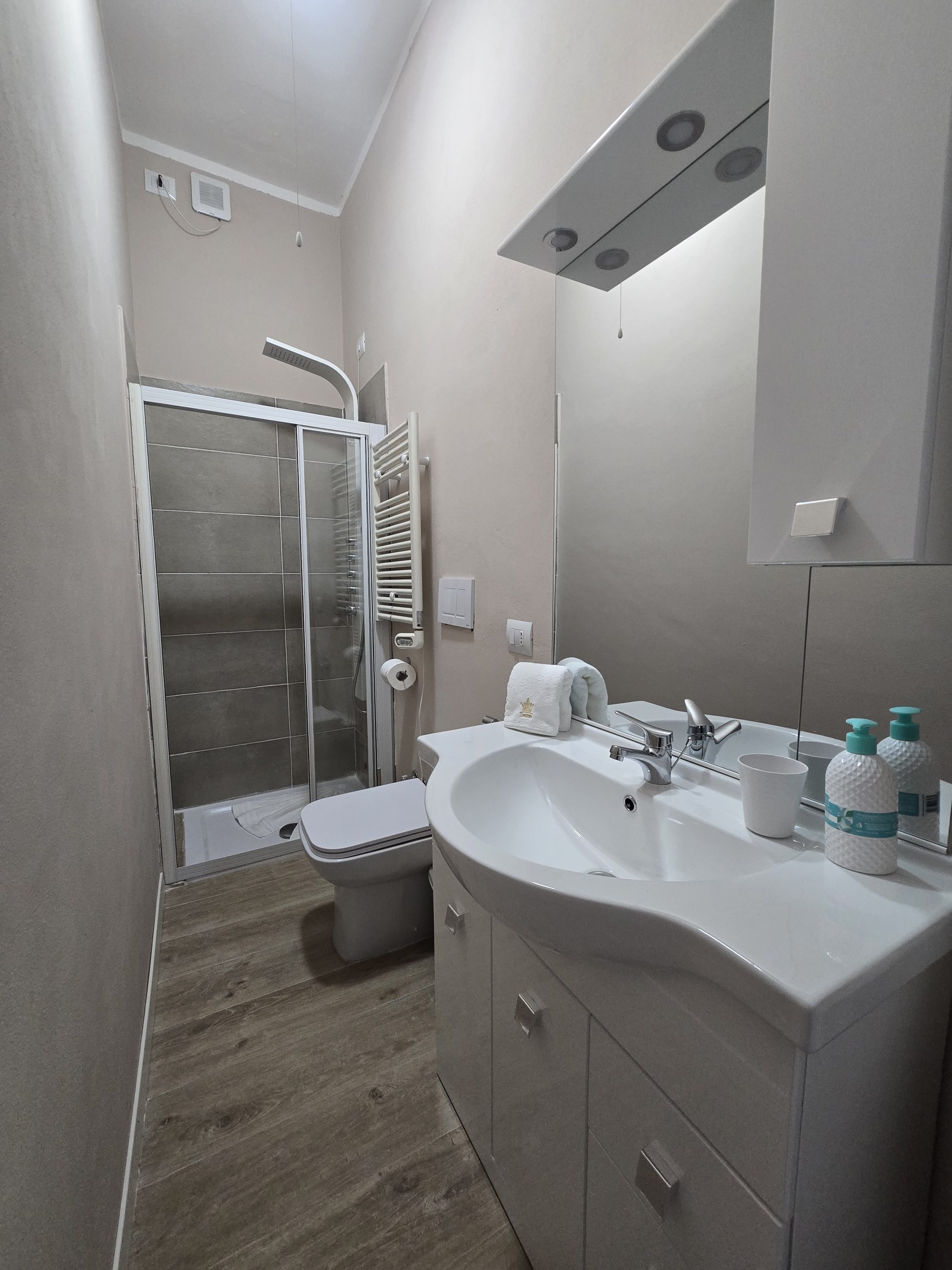 Camera con Terrazzo 20261010 182308